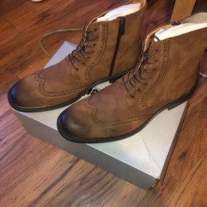 Unlisted Kenneth Cole shoes
